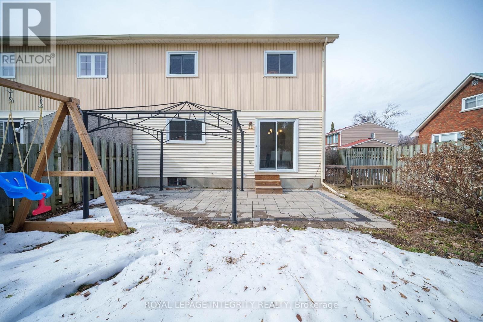 15 Tarquin Crescent, Ottawa, Ontario  K2H 8J7 - Photo 35 - X12954092