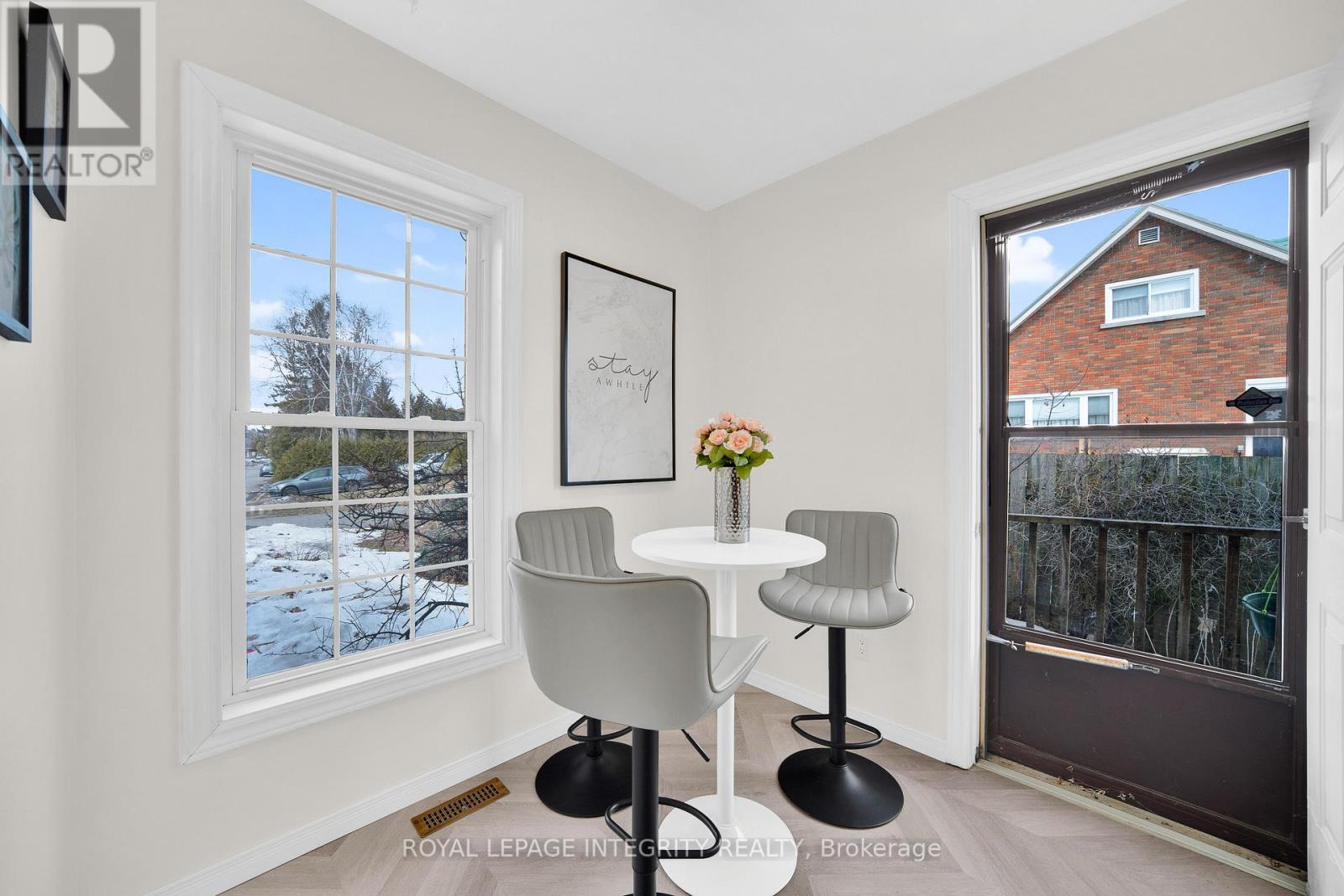 15 Tarquin Crescent, Ottawa, Ontario  K2H 8J7 - Photo 5 - X12954092