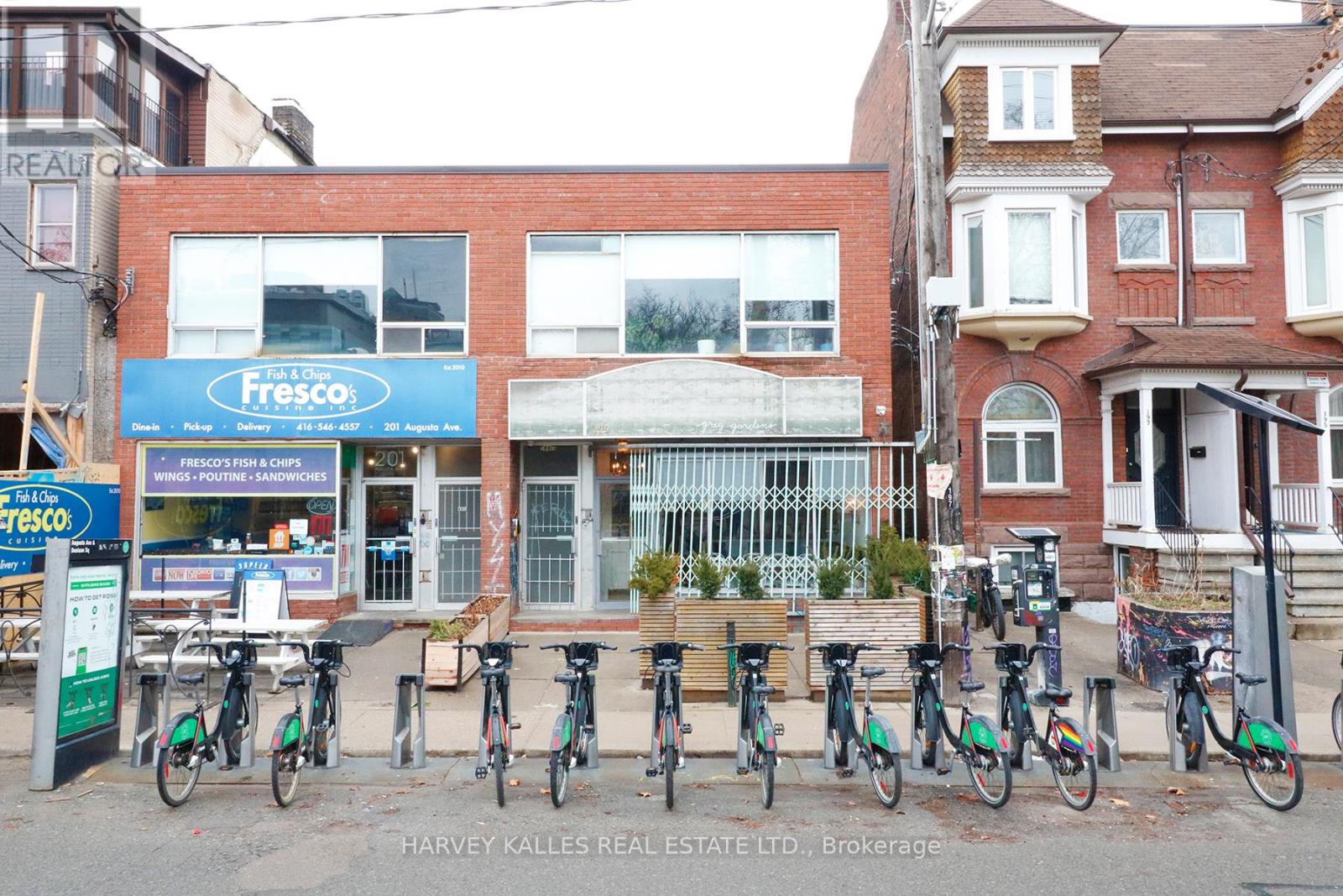 C - 199 Augusta Avenue, Toronto, Ontario  M5T 2L4 - Photo 2 - C12952428