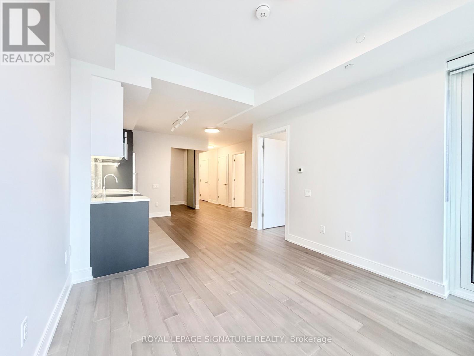 504 - 664 Spadina Avenue, Toronto, Ontario  M5S 0G4 - Photo 3 - C12952762