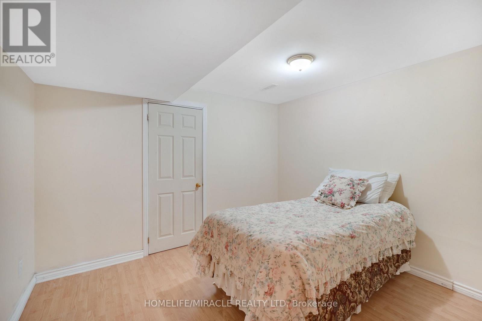 2487 Appalachain Drive, Oakville, Ontario  L6M 4S4 - Photo 31 - W12949476