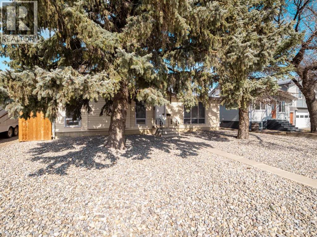 1010 20 Avenue, Coaldale, Alberta  T1M 1C9 - Photo 2 - A2296460