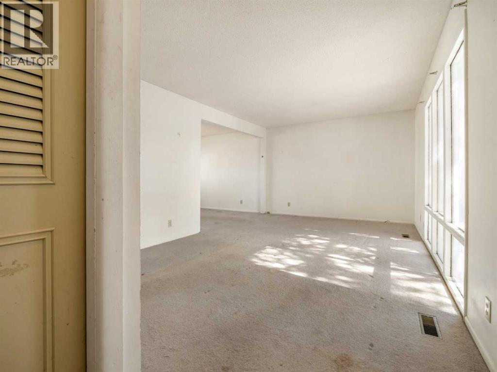 1010 20 Avenue, Coaldale, Alberta  T1M 1C9 - Photo 3 - A2296460