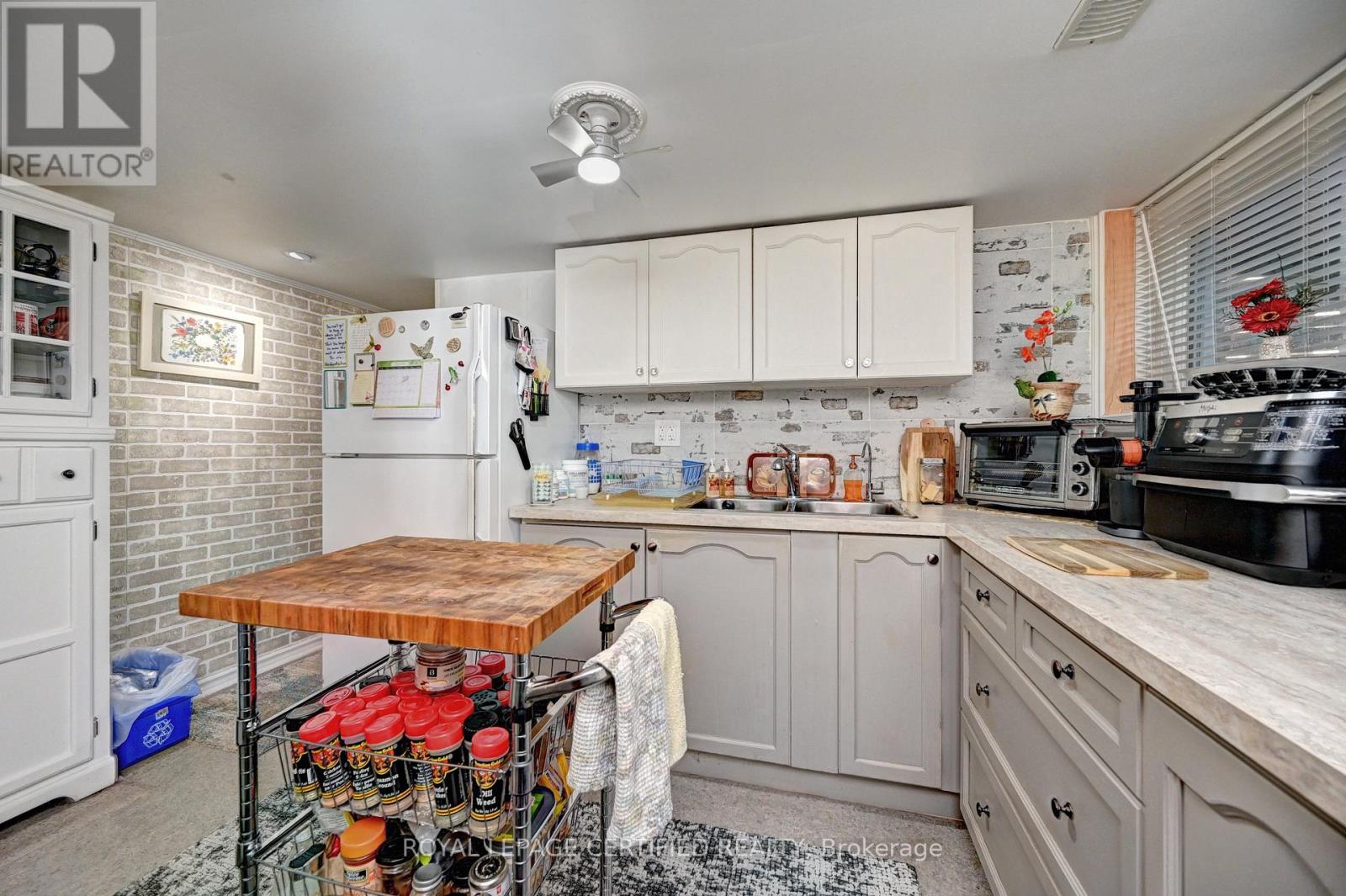 476 Prospect Avenue, Kitchener, Ontario  N2A 1E1 - Photo 34 - X12903376