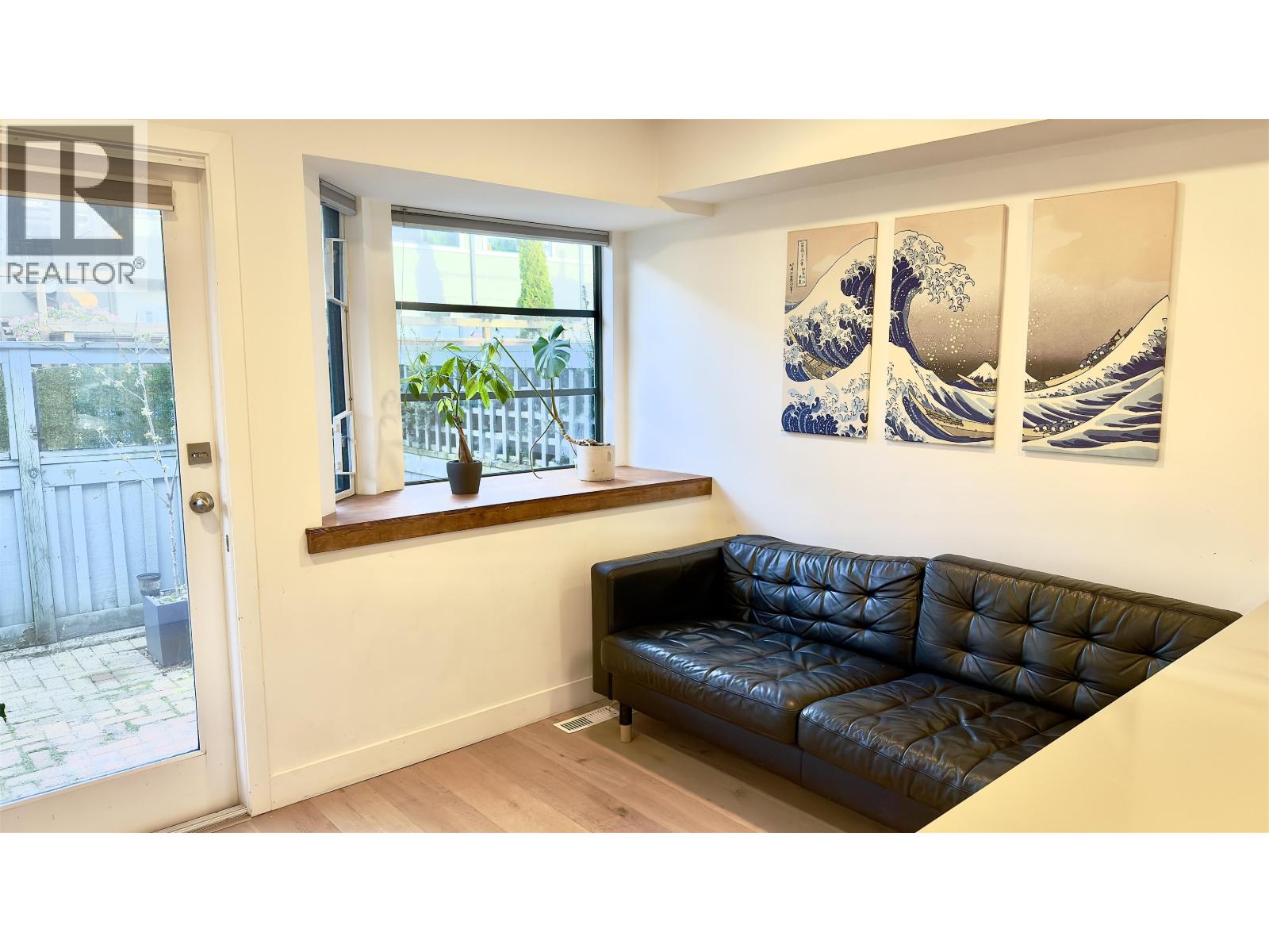 10 2118 Eastern Avenue, North Vancouver, British Columbia  V7L 3G3 - Photo 3 - R3105771