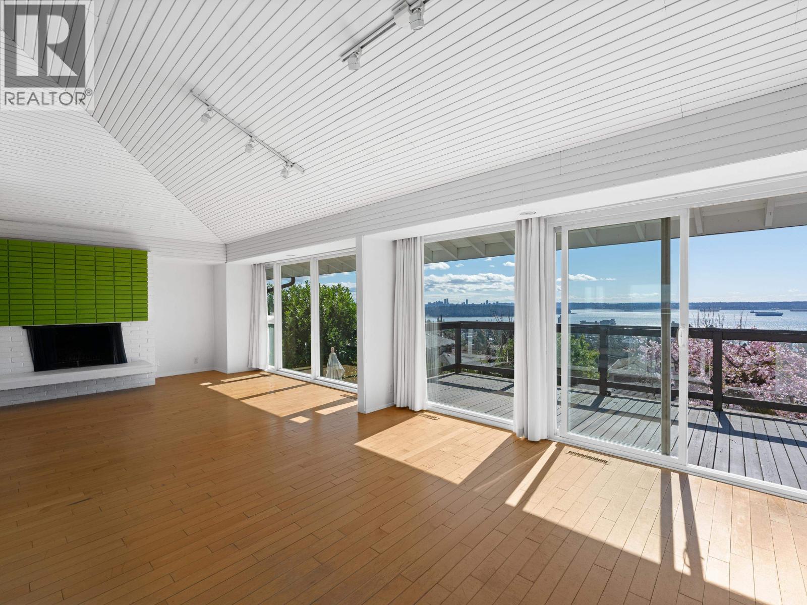 2220 Queens Avenue, West Vancouver, British Columbia  V7V 2Y3 - Photo 17 - R3106674