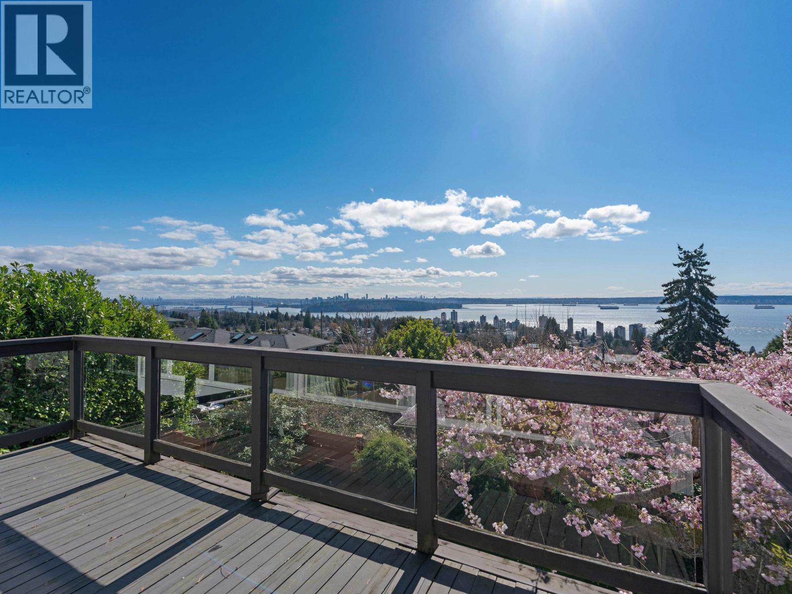 2220 Queens Avenue, West Vancouver, British Columbia  V7V 2Y3 - Photo 21 - R3106674