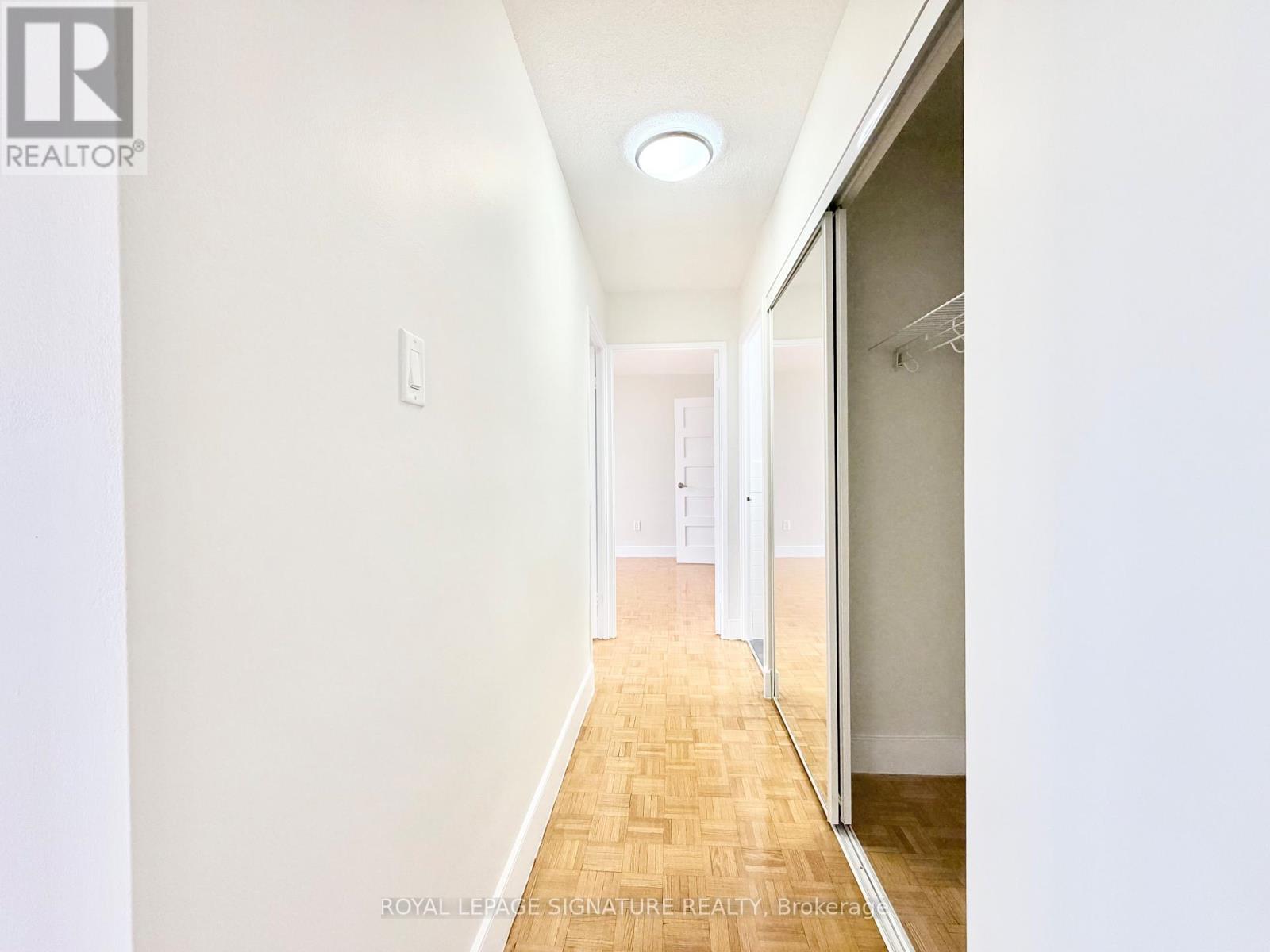 2003 - 666 Spadina Avenue, Toronto, Ontario  M5S 2H8 - Photo 10 - C12952816