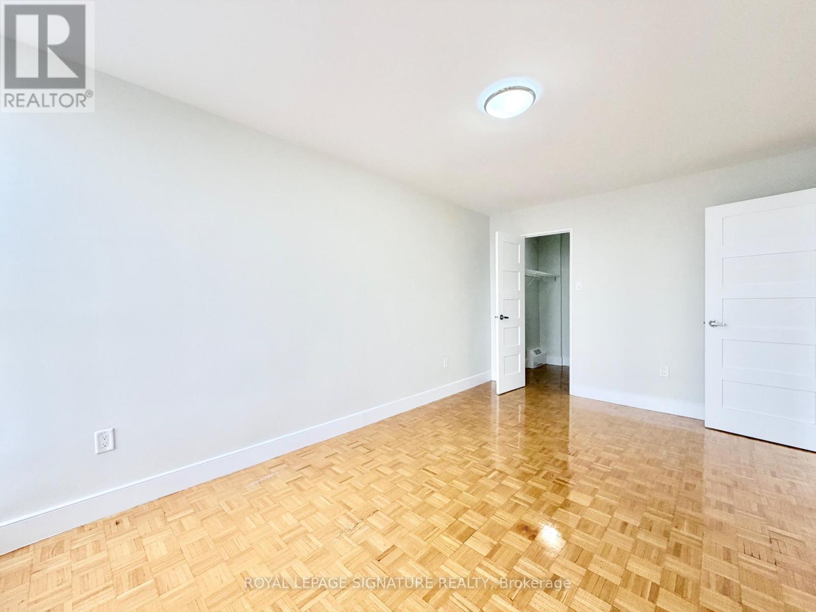 2003 - 666 Spadina Avenue, Toronto, Ontario  M5S 2H8 - Photo 18 - C12952816