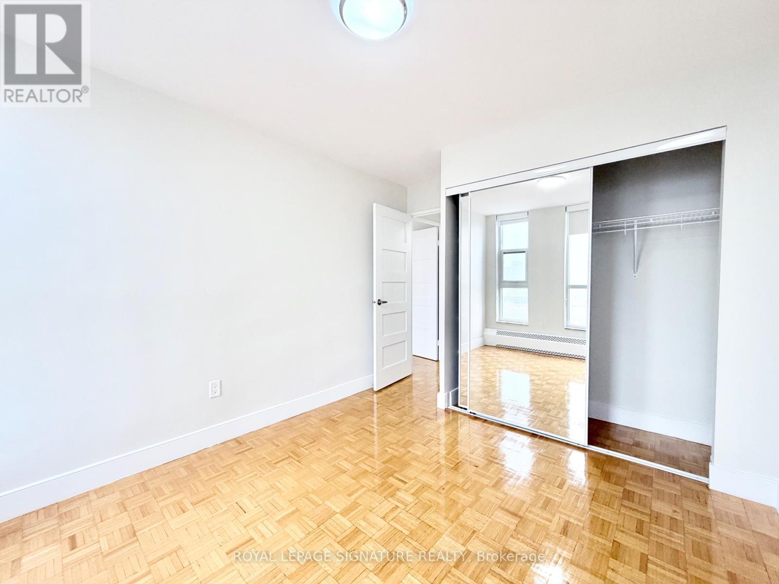 2003 - 666 Spadina Avenue, Toronto, Ontario  M5S 2H8 - Photo 15 - C12952816