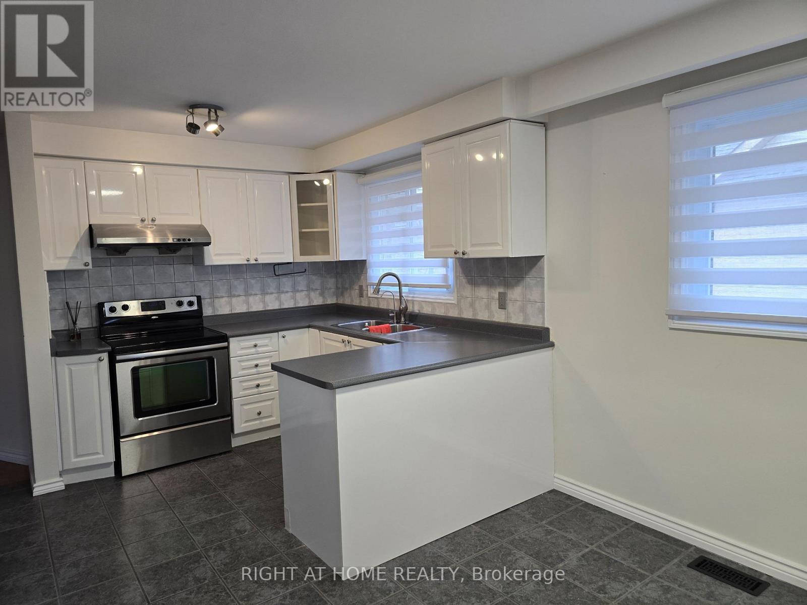 41 Rouge Street, Markham, Ontario  L3P 1K7 - Photo 18 - N12858286