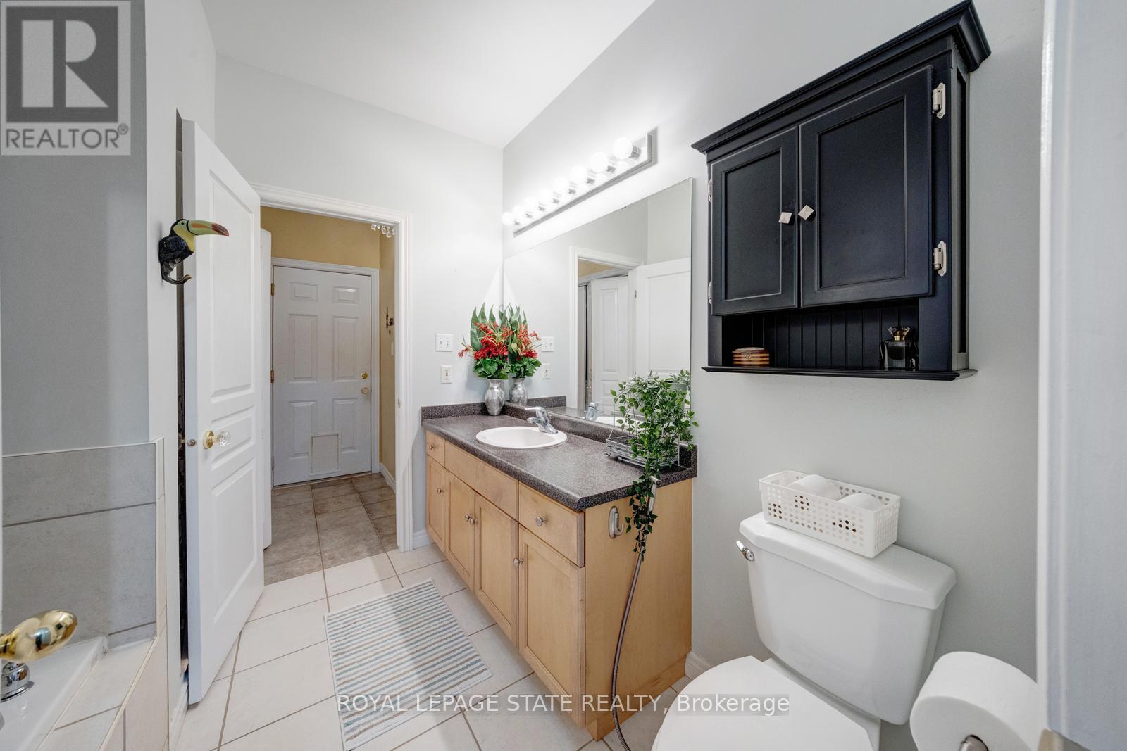 30 Conrad Place, Grimsby, Ontario  L3M 5S5 - Photo 21 - X12953416