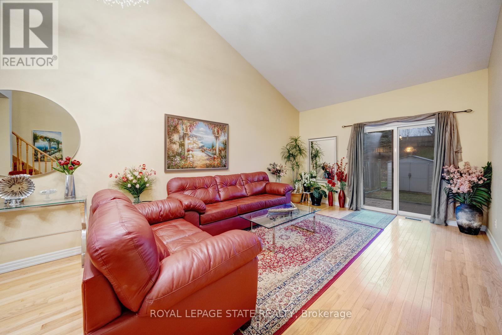 30 Conrad Place, Grimsby, Ontario  L3M 5S5 - Photo 17 - X12953416