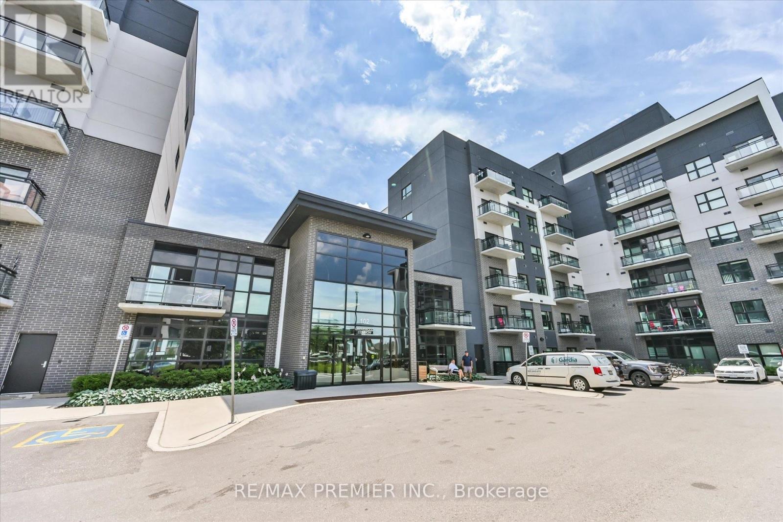 421 - 102 Grovewood Common, Oakville, Ontario  L6H 0X2 - Photo 2 - W12952928