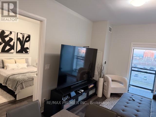 421 - 102 Grovewood Common, Oakville, Ontario  L6H 0X2 - Photo 7 - W12952928