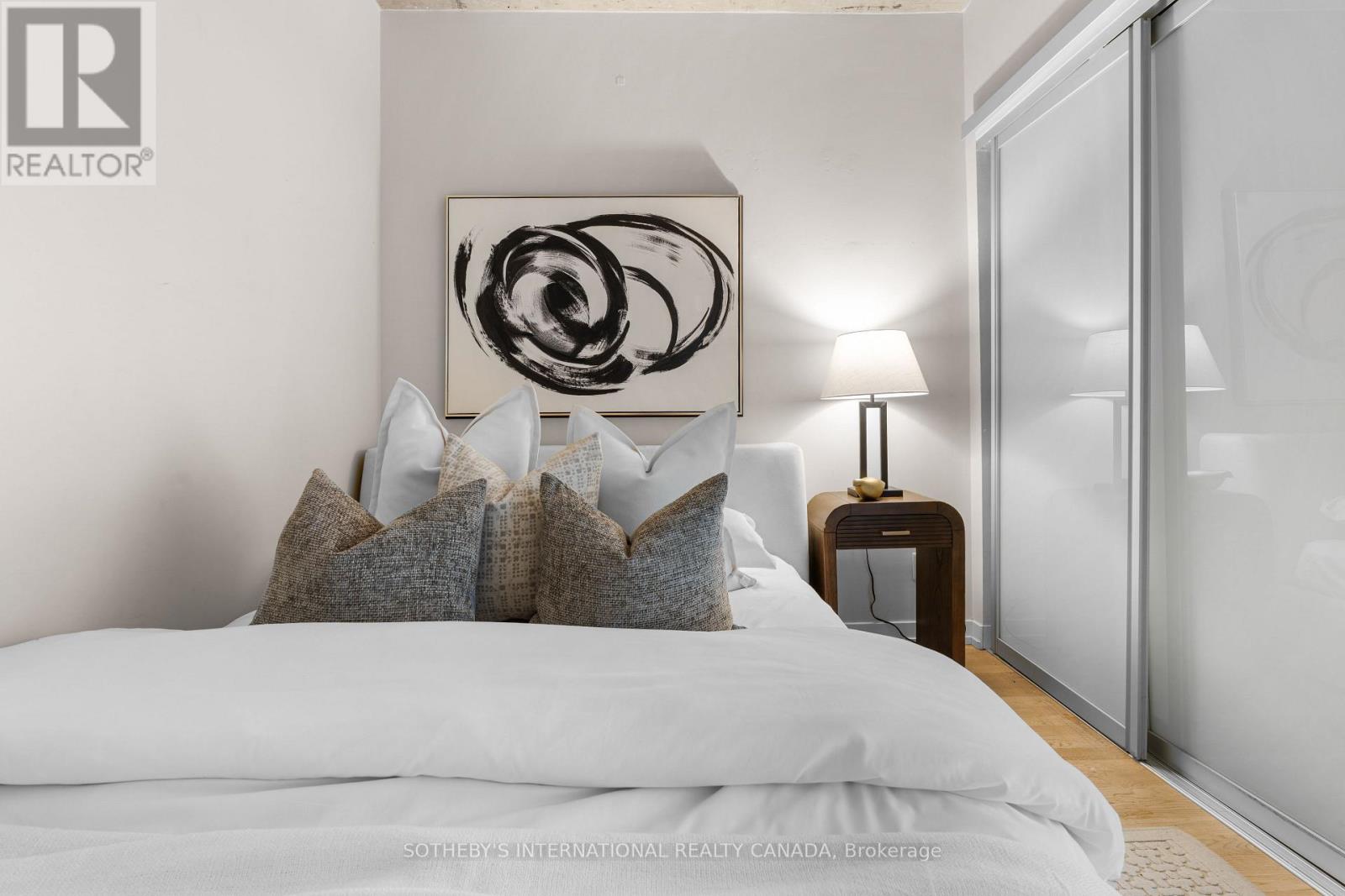 1204 - 95 Bathurst Street, Toronto, Ontario  M5V 0H7 - Photo 15 - C12954036