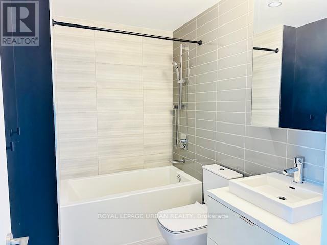 2705 - 170 Bayview Avenue, Toronto, Ontario  M5A 0M4 - Photo 16 - C12954048