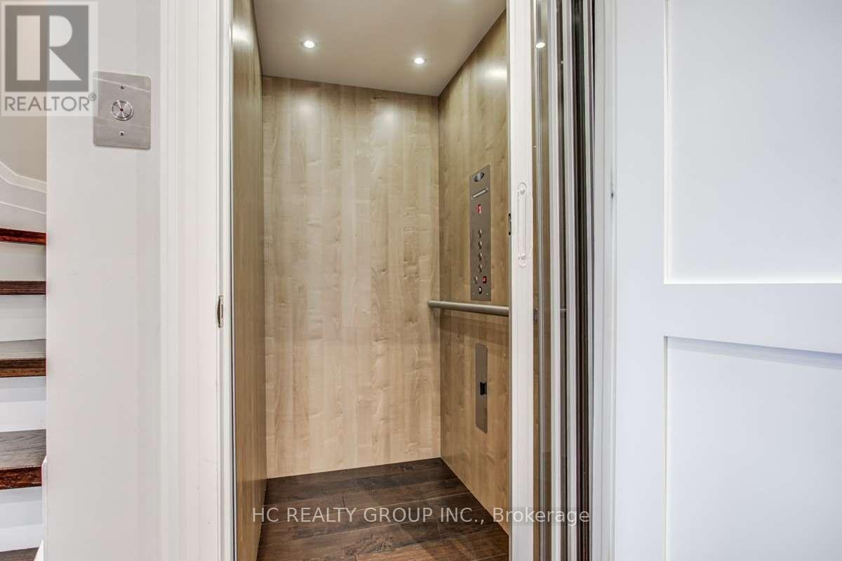 51a Burnaby Boulevard, Toronto, Ontario  M5N 1G3 - Photo 10 - C12954078