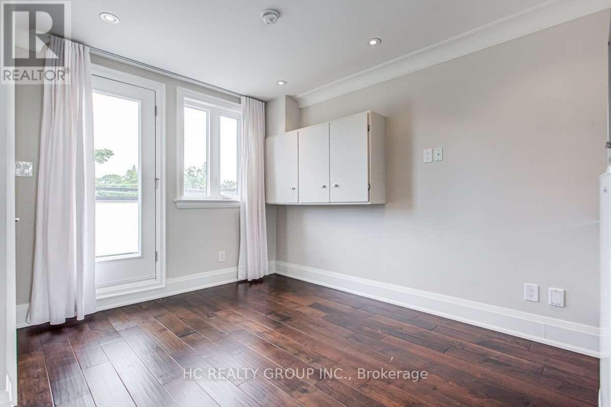 51a Burnaby Boulevard, Toronto, Ontario  M5N 1G3 - Photo 13 - C12954078