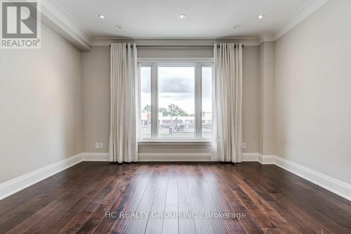 51a Burnaby Boulevard, Toronto, Ontario  M5N 1G3 - Photo 14 - C12954078