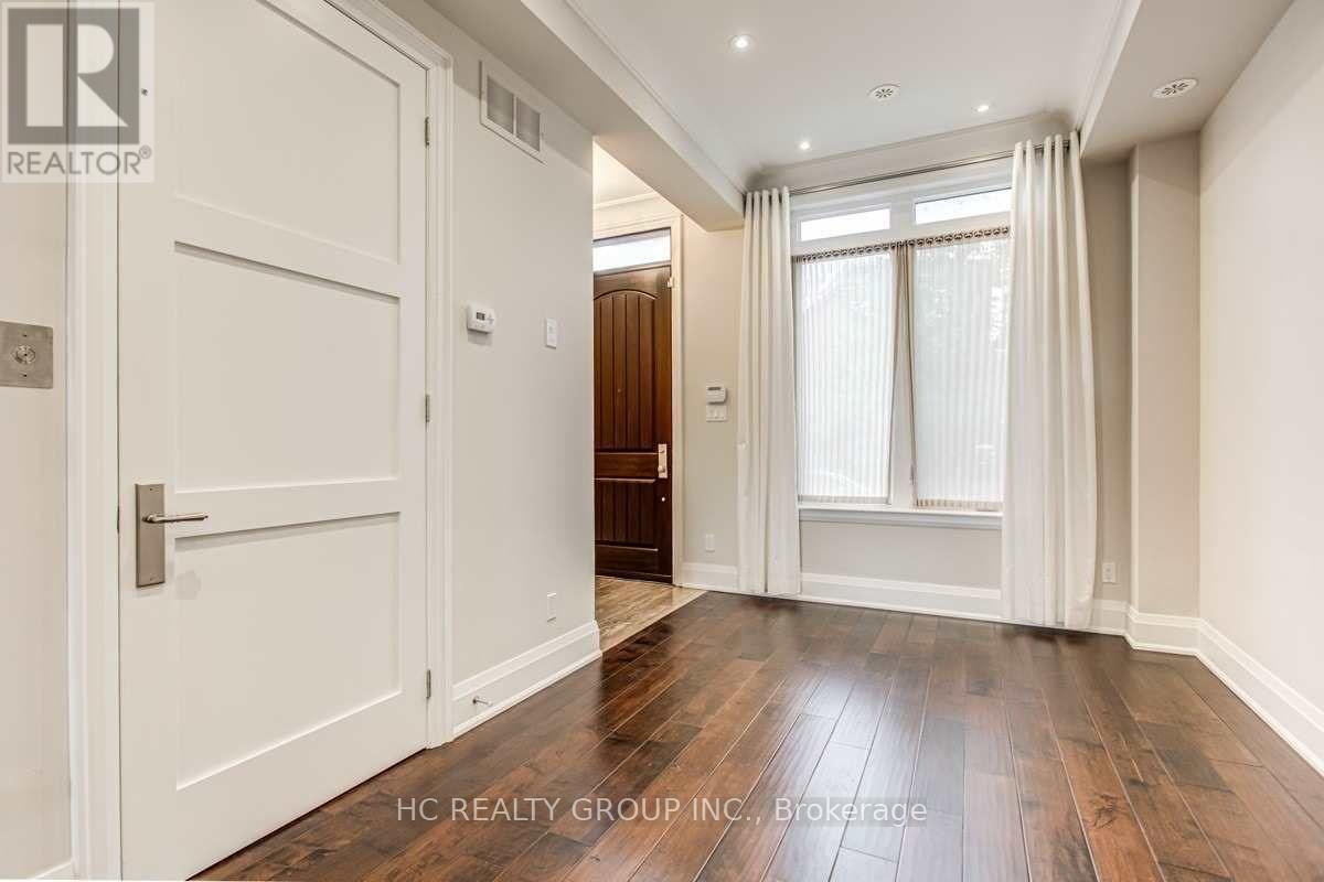 51a Burnaby Boulevard, Toronto, Ontario  M5N 1G3 - Photo 18 - C12954078