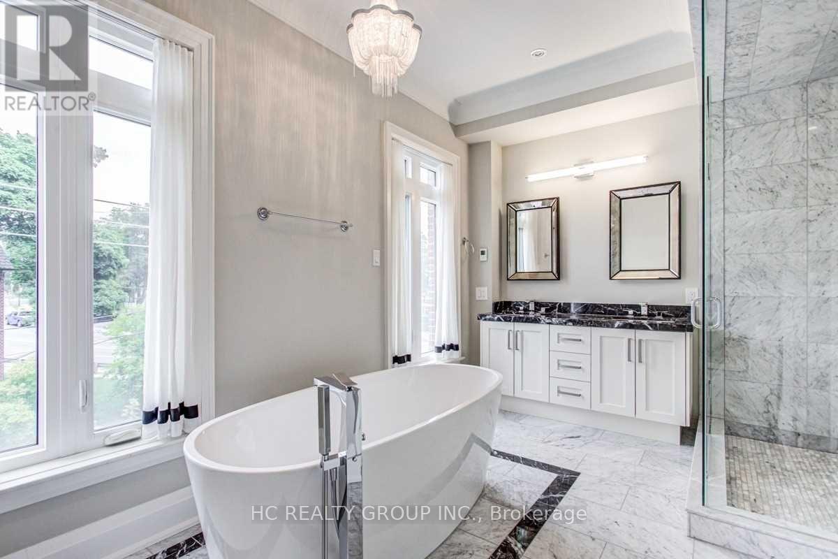 51a Burnaby Boulevard, Toronto, Ontario  M5N 1G3 - Photo 7 - C12954078