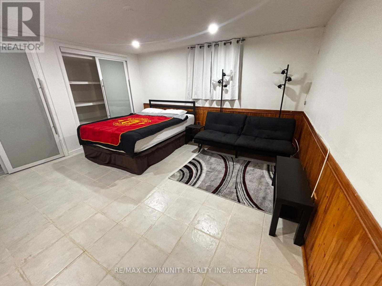 10 (Basement) - 537 Steeles Avenue W, Toronto, Ontario  M2M 3Y1 - Photo 2 - C12954094