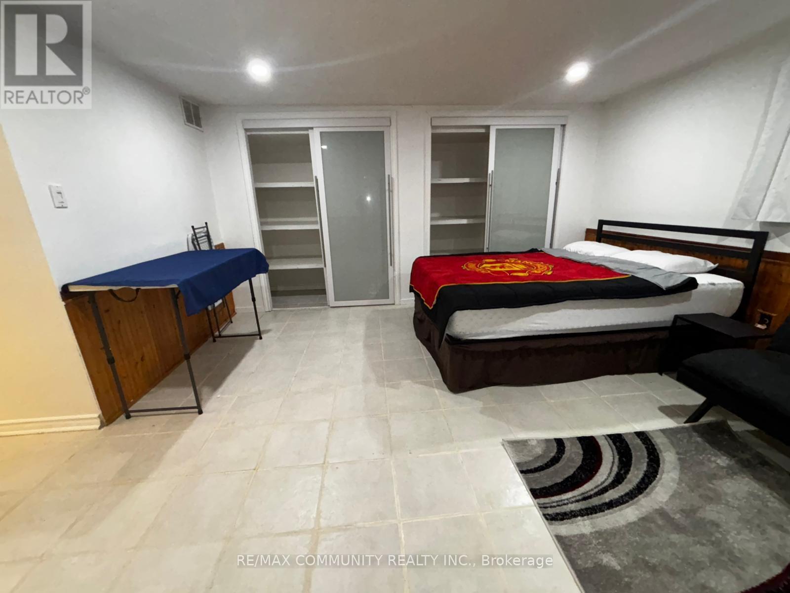 10 (Basement) - 537 Steeles Avenue W, Toronto, Ontario  M2M 3Y1 - Photo 3 - C12954094