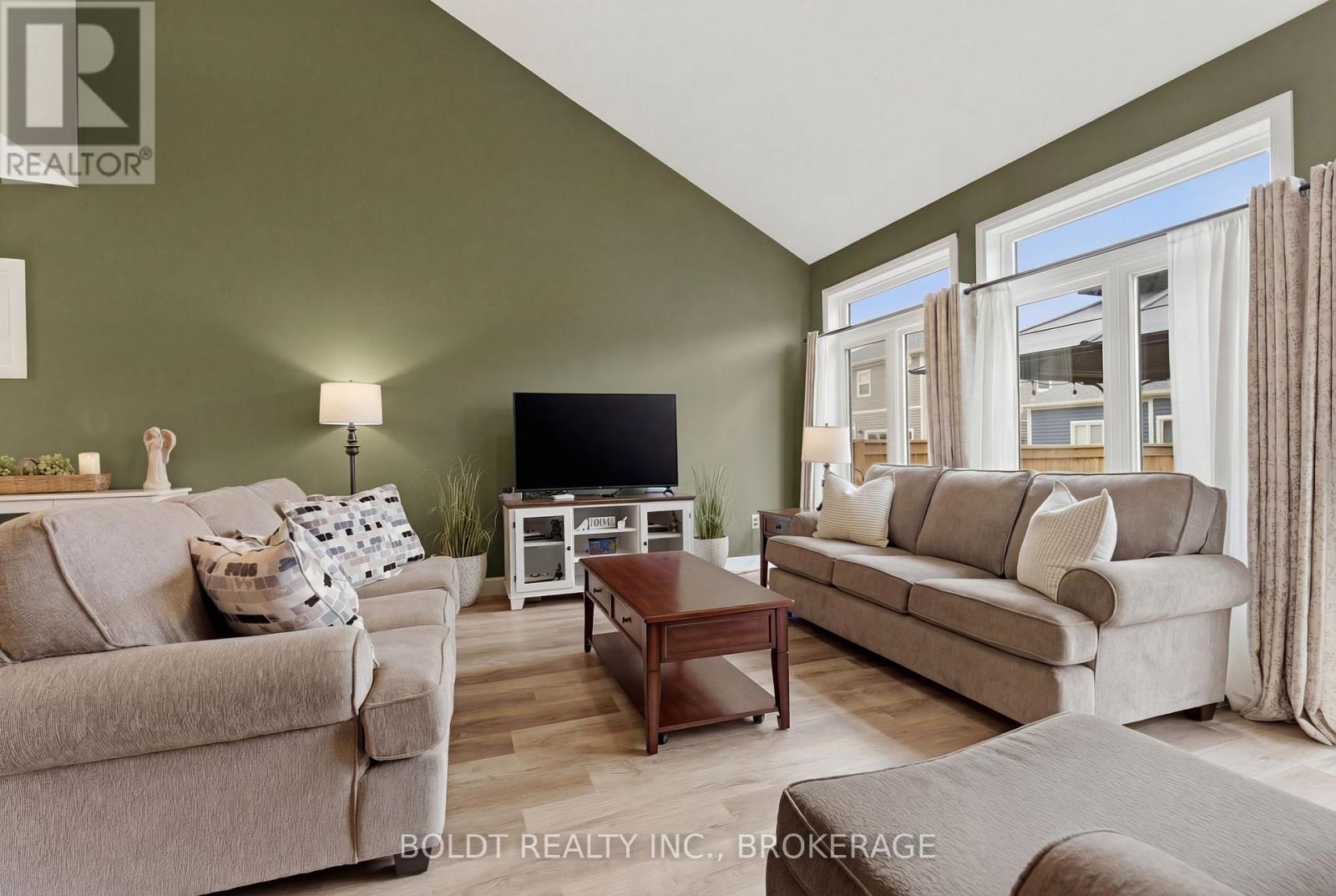 70 Beachwalk Crescent, Fort Erie, Ontario  L0S 1B0 - Photo 11 - X12953006