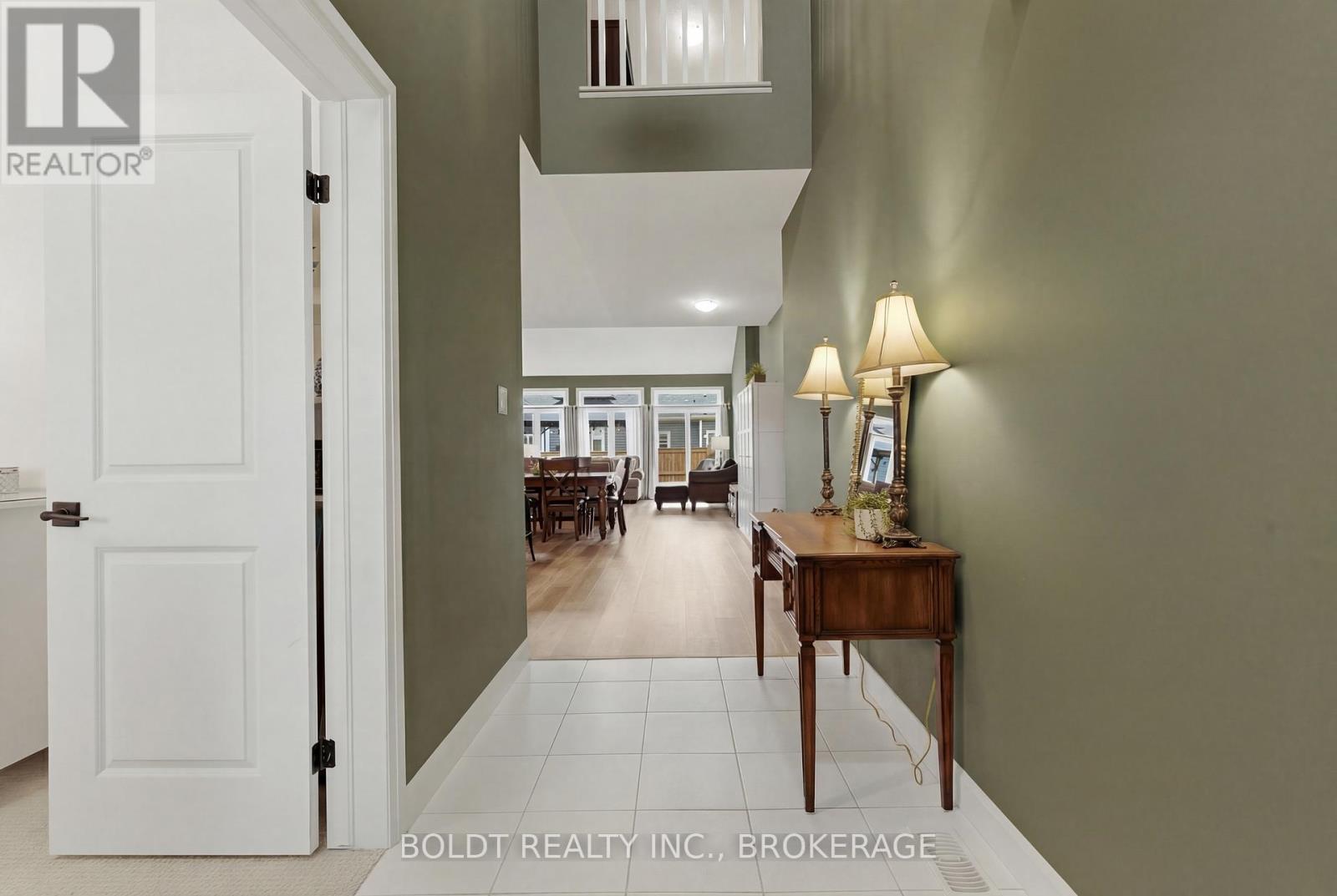 70 Beachwalk Crescent, Fort Erie, Ontario  L0S 1B0 - Photo 3 - X12953006