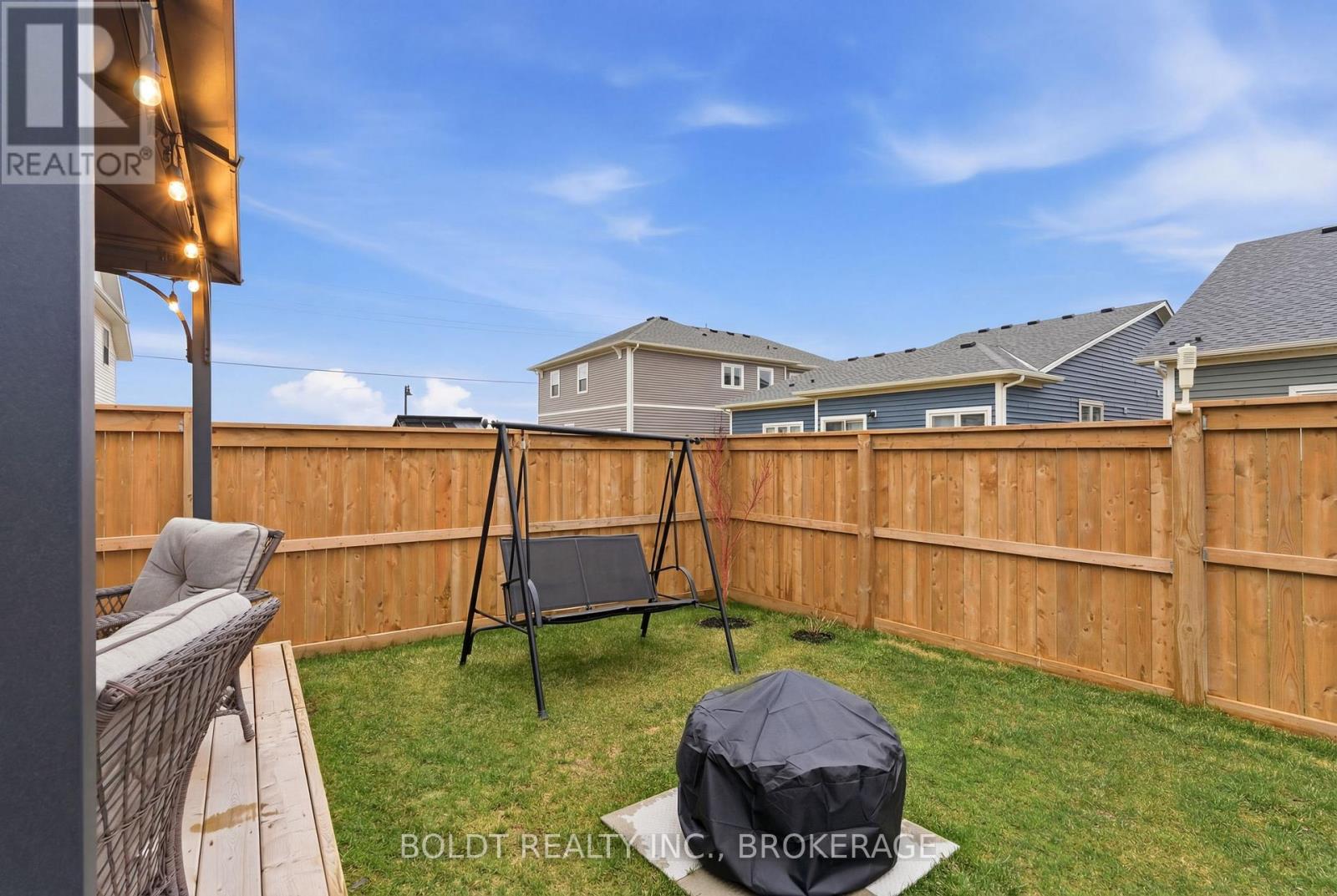 70 Beachwalk Crescent, Fort Erie, Ontario  L0S 1B0 - Photo 37 - X12953006