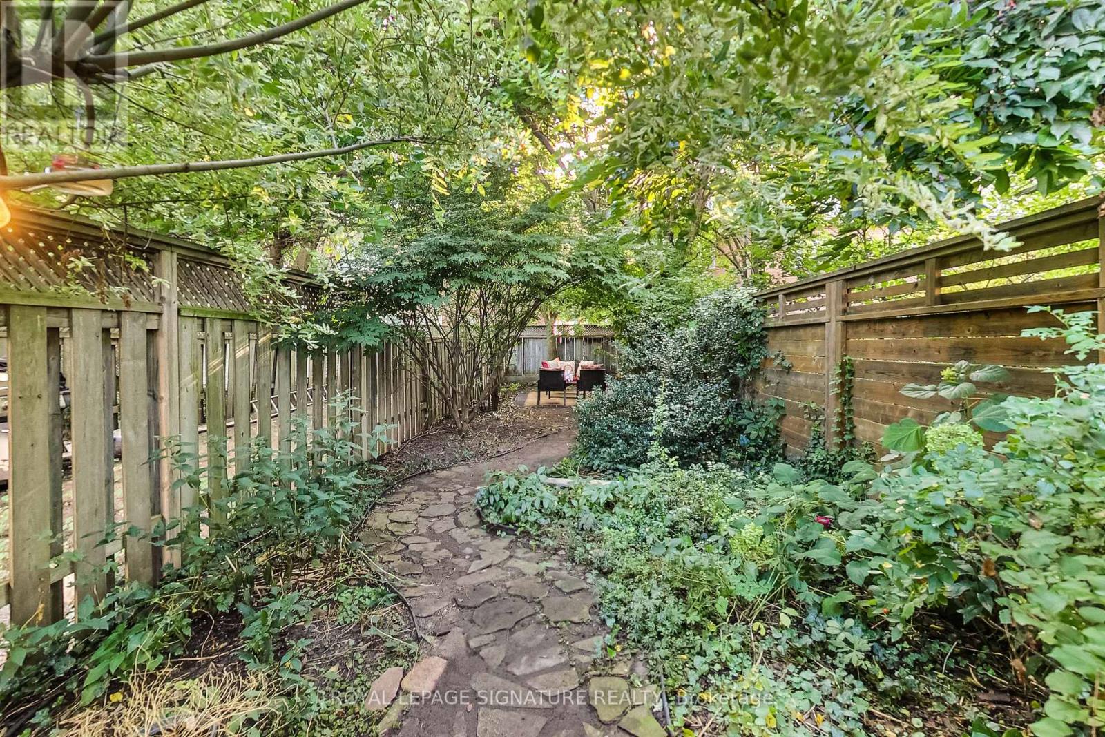 Lower - 6 King Edward Avenue, Toronto, Ontario  M4C 5J6 - Photo 12 - E12954086