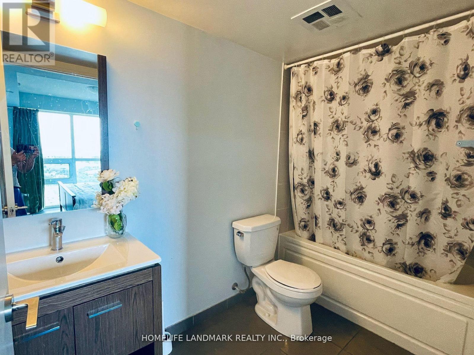 2406 - 30 Meadowglen Place, Toronto, Ontario  M1G 0A6 - Photo 10 - E12954098