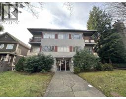 958 E BROADWAY, Vancouver, British Columbia