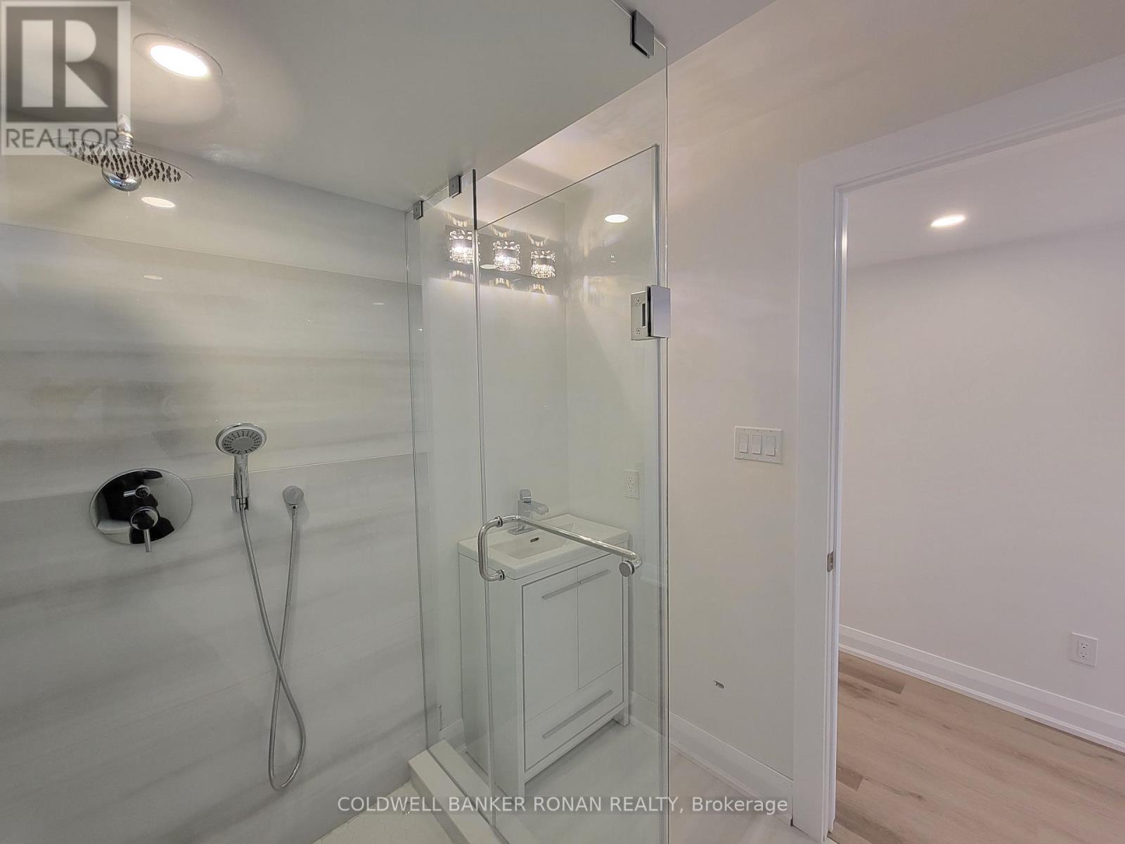 6 Frank Kelly Drive, East Gwillimbury, Ontario  L9N 0R2 - Photo 15 - N12954032