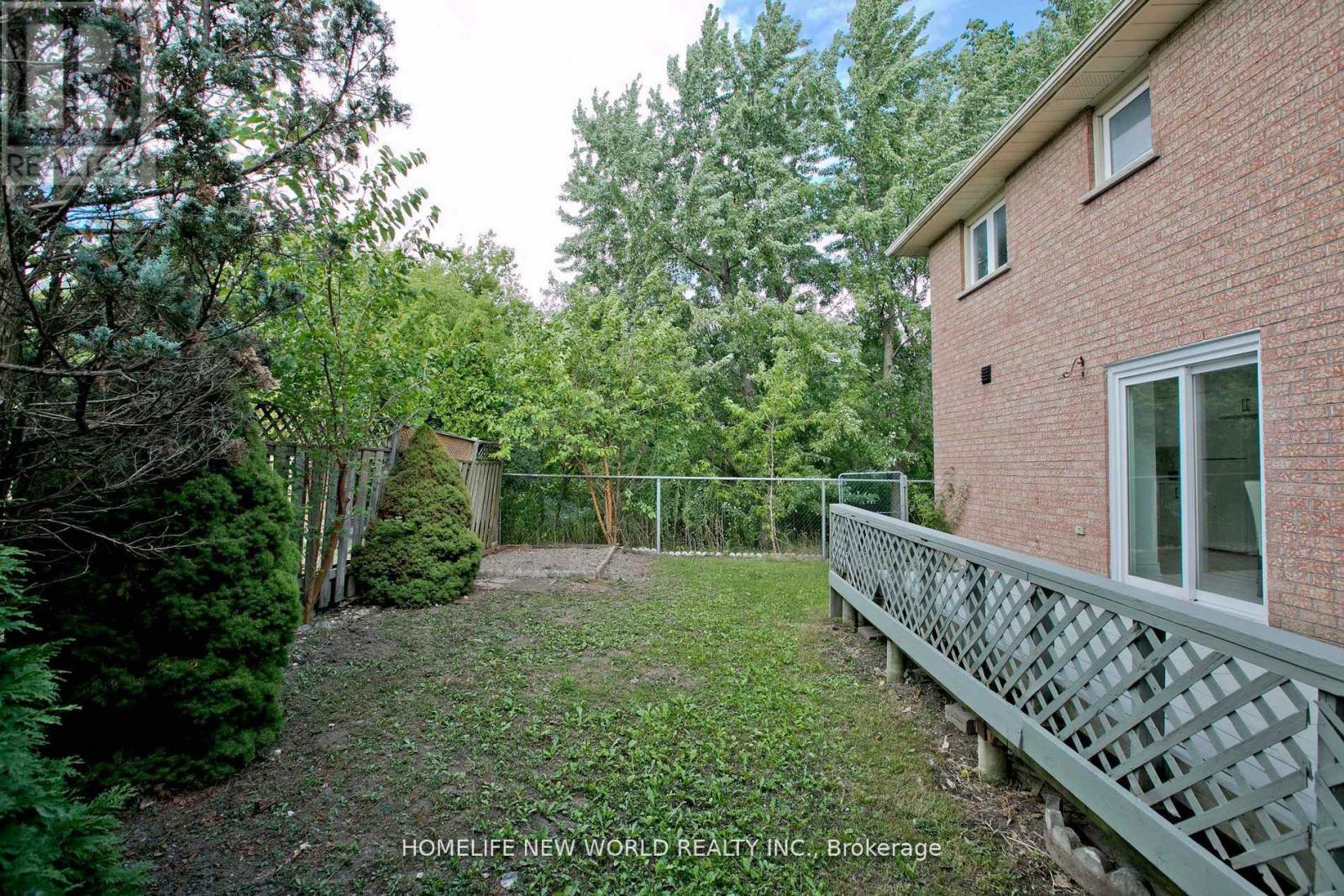 94 Weldrick Road E, Richmond Hill, Ontario  L4C 8T7 - Photo 36 - N12954052