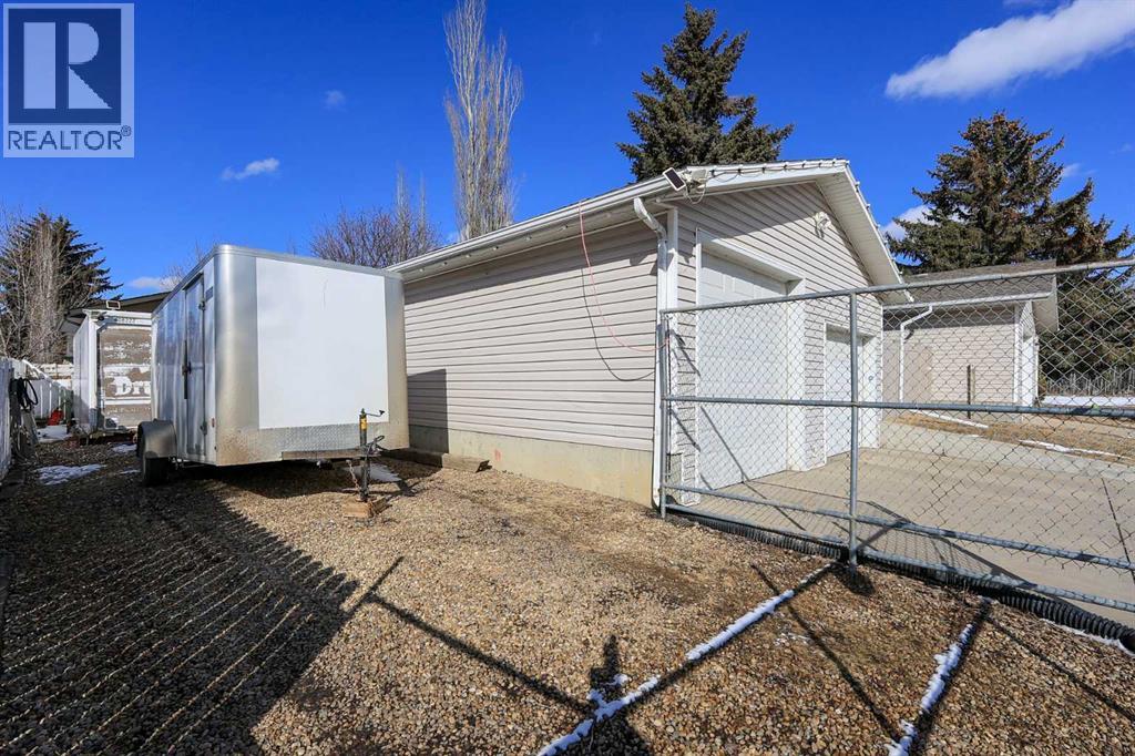 415 Barrett Drive, Red Deer, Alberta  T4R 1M2 - Photo 48 - A2298184
