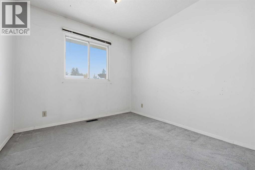 4911 Marcombe Road NE, Calgary, Alberta  T2A 3G4 - Photo 15 - A2297127