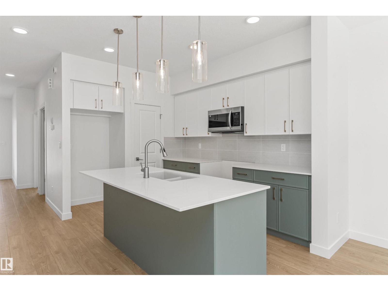 20707 43 Av Nw, Edmonton, Alberta  T6M 3E3 - Photo 9 - E4473708