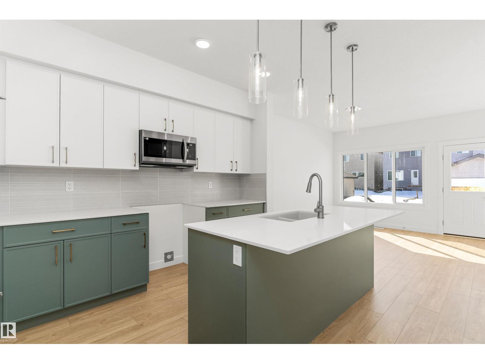 20707 43 Av Nw, Edmonton, Alberta  T6M 3E3 - Photo 7 - E4473708