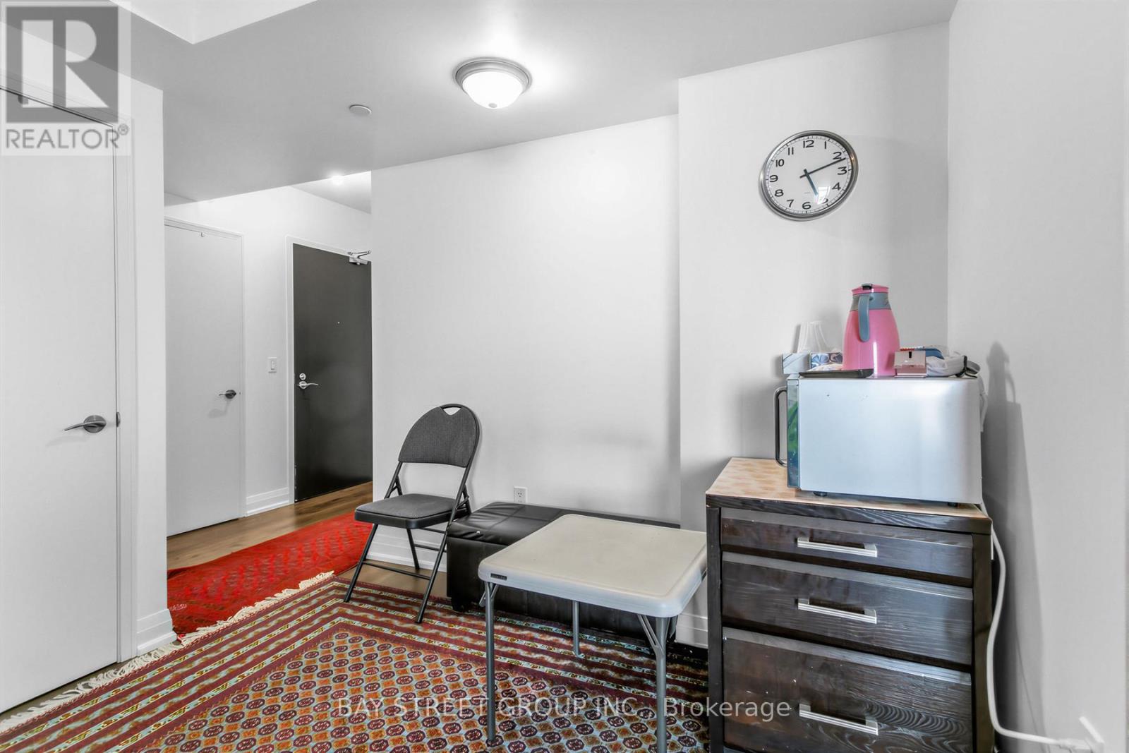 1910 - 9 Valhalla Inn Road, Toronto, Ontario  M9B 0B2 - Photo 17 - W12954040