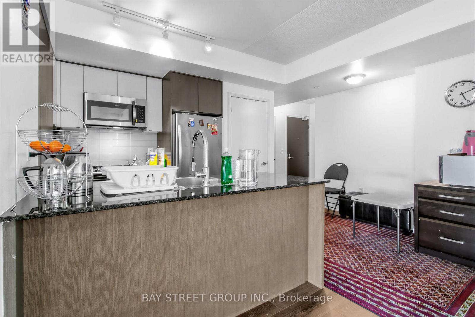 1910 - 9 Valhalla Inn Road, Toronto, Ontario  M9B 0B2 - Photo 18 - W12954040