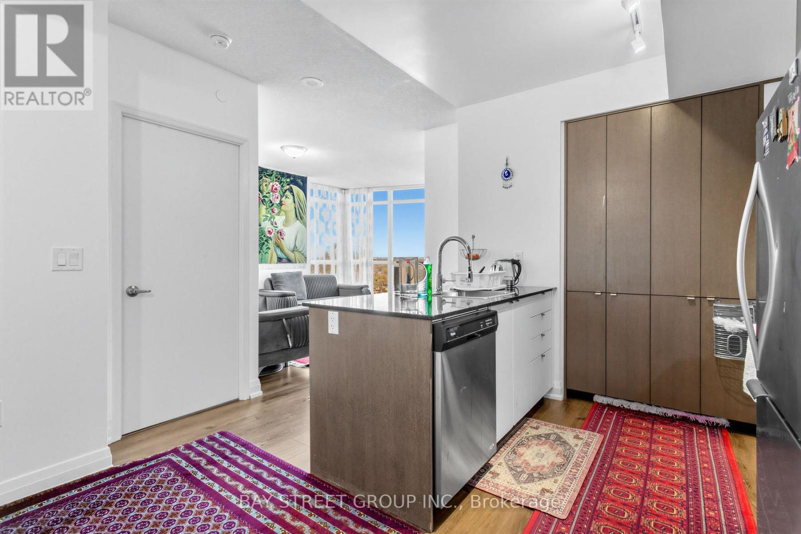 1910 - 9 Valhalla Inn Road, Toronto, Ontario  M9B 0B2 - Photo 22 - W12954040