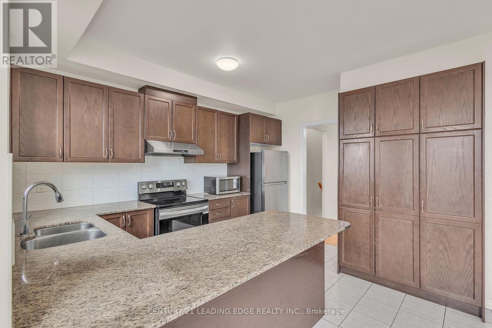 26 Shiff Crescent, Brampton, Ontario  L6Z 0H5 - Photo 18 - W12954058