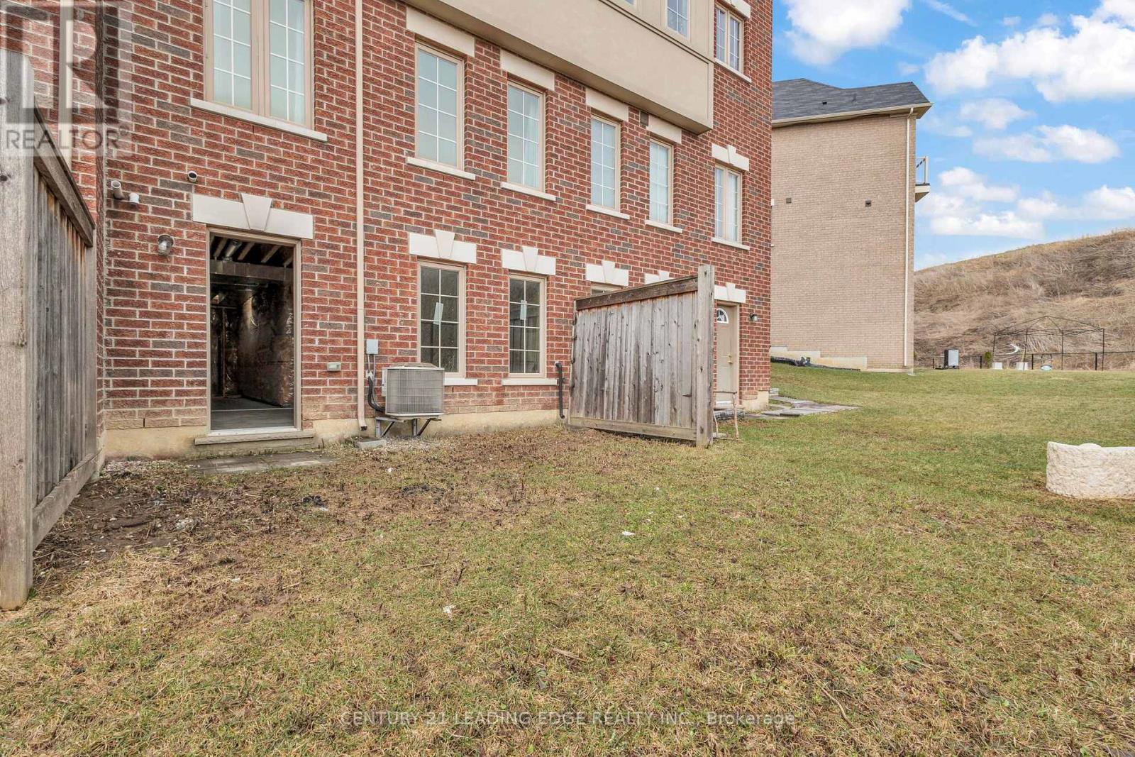 26 Shiff Crescent, Brampton, Ontario  L6Z 0H5 - Photo 39 - W12954058