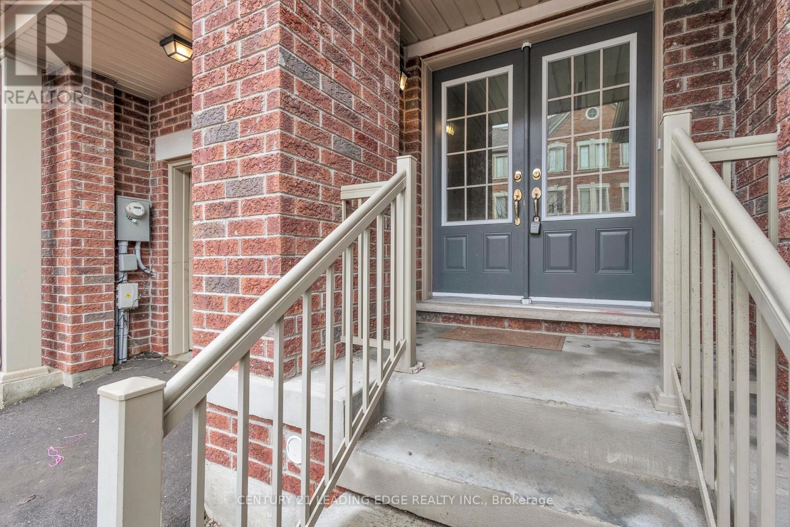 26 Shiff Crescent, Brampton, Ontario  L6Z 0H5 - Photo 4 - W12954058