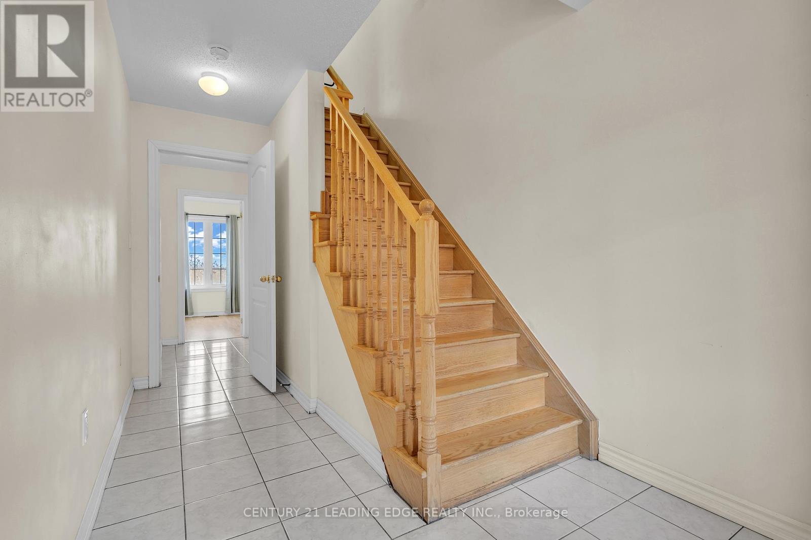 26 Shiff Crescent, Brampton, Ontario  L6Z 0H5 - Photo 6 - W12954058