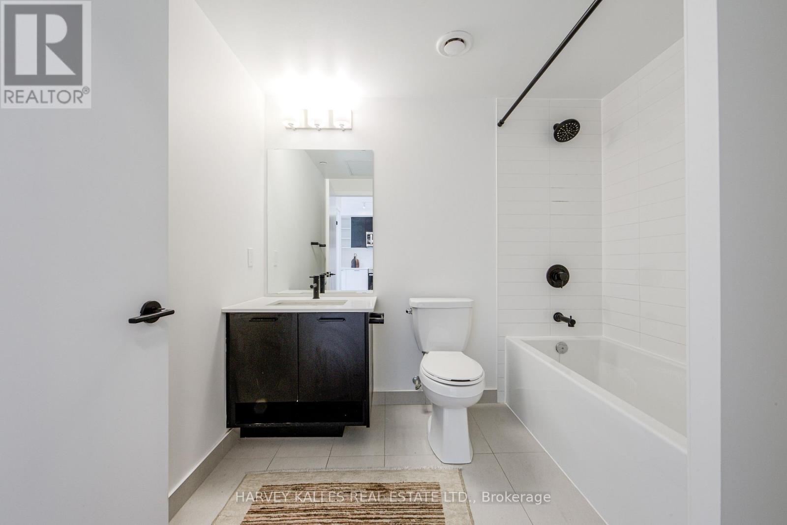 1001 - 2300 St Clair Avenue W, Toronto, Ontario  M6P 0B3 - Photo 16 - W12954080