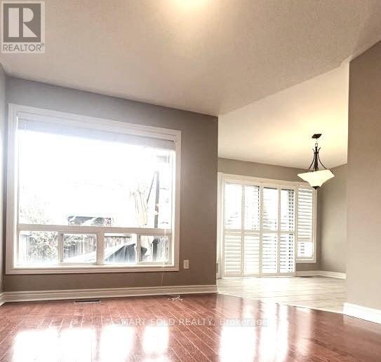 12 Lismer Crescent, Caledon, Ontario  L7E 2L9 - Photo 3 - W12954074