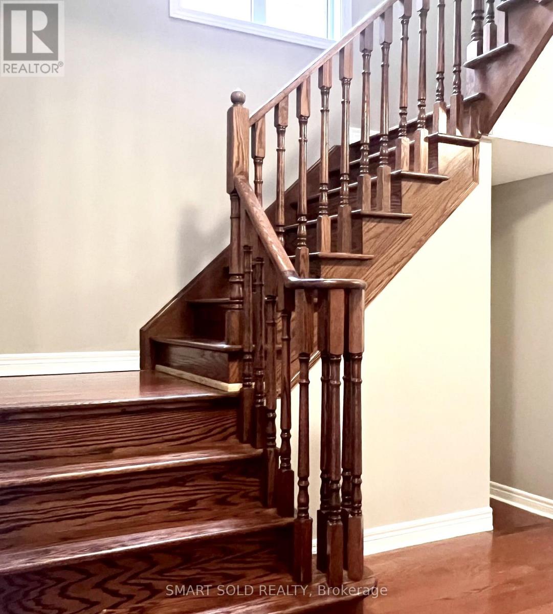 12 Lismer Crescent, Caledon, Ontario  L7E 2L9 - Photo 6 - W12954074